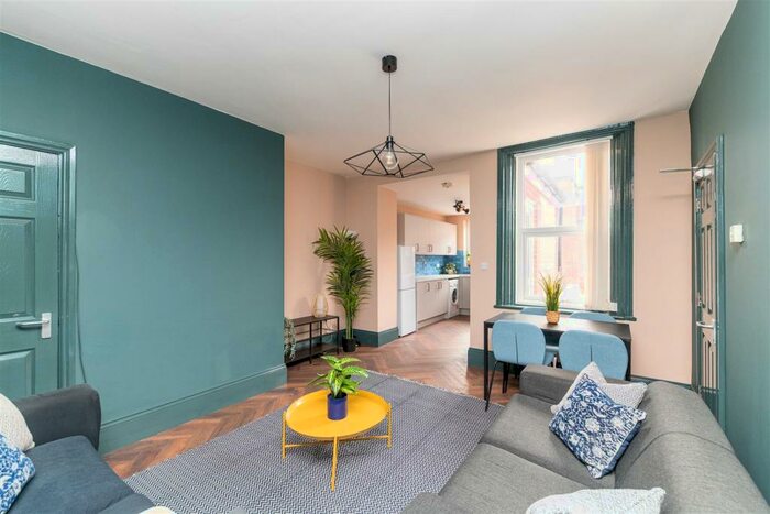 6 Bedroom Terraced House To Rent In Bolingbroke Street, Heaton, Newcastle Upon Tyne, NE6