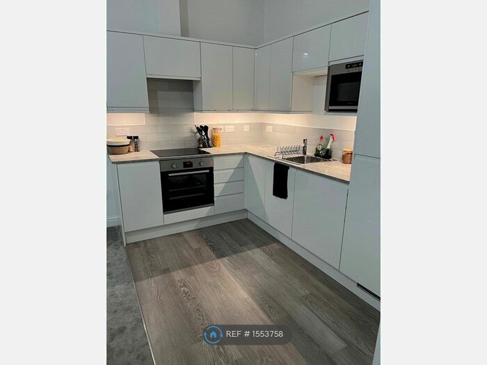 1 Bedroom Flat To Rent In Brenchley House, Sittingbourne, ME10