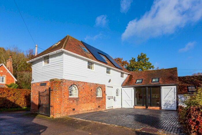 3 Bedroom Property To Rent In Puttenden Road, Shipbourne, Tonbridge, TN11