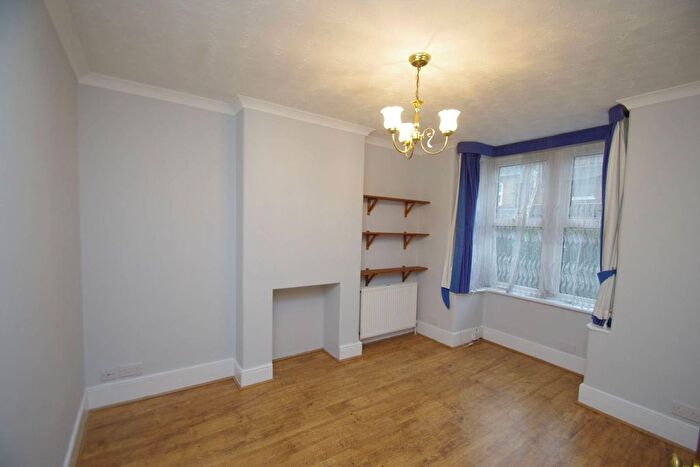 3 Bedroom Terraced House To Rent In Brixton Road, Watford, WD24