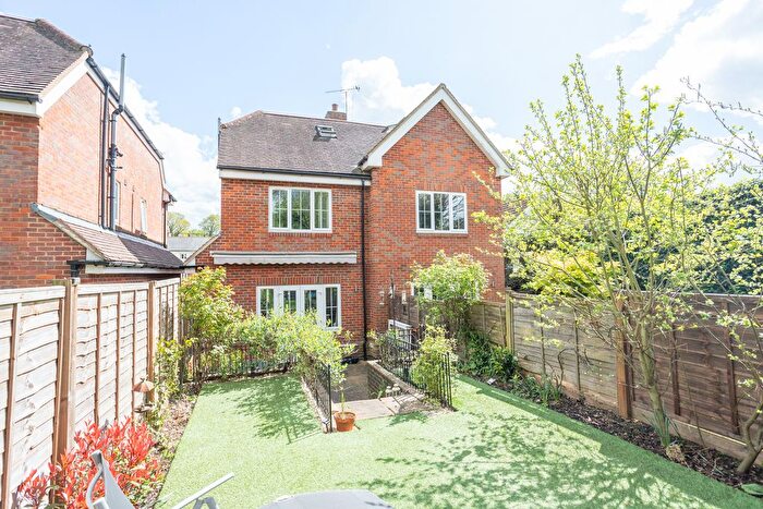 3 Bedroom Semi-Detached House For Sale In Graffham Court, Thorndown Lane, Windlesham, Surrey, GU20