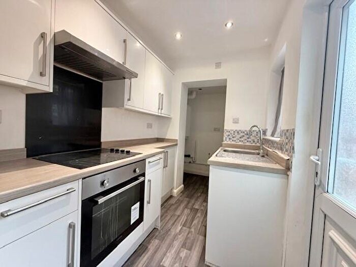 2 Bedroom House To Rent In Hope Street, Crewe, CW2