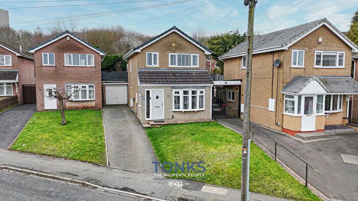 3 Bedroom Detached House For Sale In Buckingham Road, Rowley Regis, B65