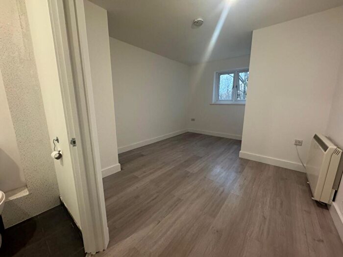 2 Bedroom Flat To Rent In Spireview, SO15