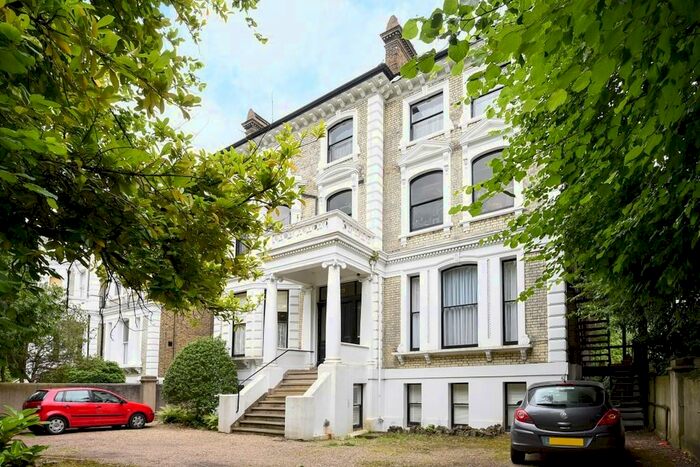 2 Bedroom Apartment To Rent In Langley Road, Surbiton, KT6