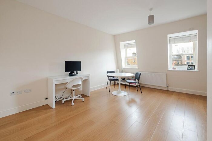 1 Bedroom Apartment To Rent In Hessel Street London, E1