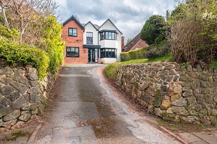 4 Bedroom Detached House For Sale In Tamworth Road, Sutton Coldfield, B75