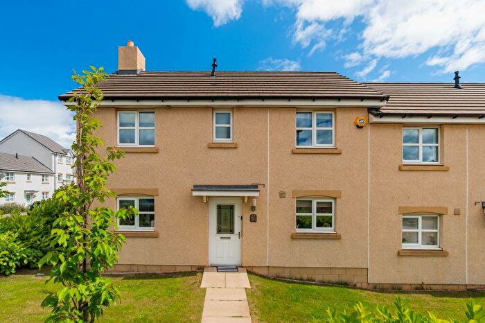 3 Bedroom Semi-Detached Villa For Sale In Carter Drive, Edinburgh, EH17