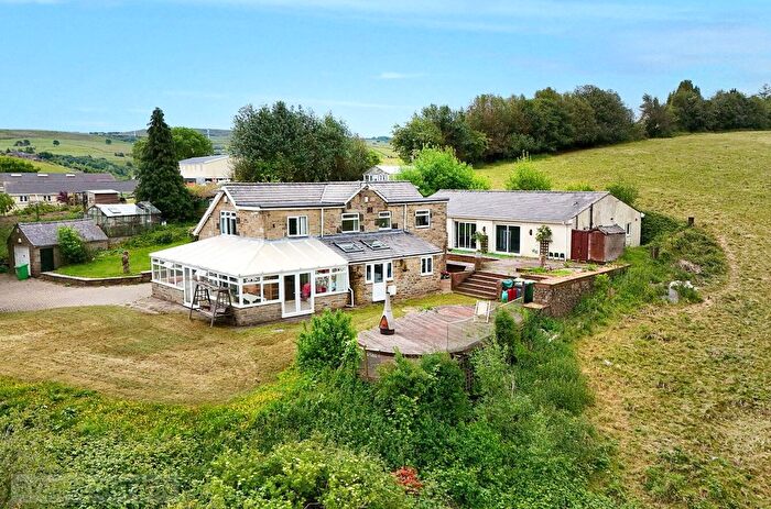 5 Bedroom Detached House For Sale In Steele Lane, Barkisland, Halifax, West Yorkshire, HX4