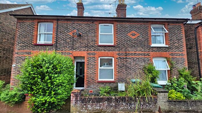 2 Bedroom Terraced House For Sale In Charlesfield Road, Horley, Surrey, RH6