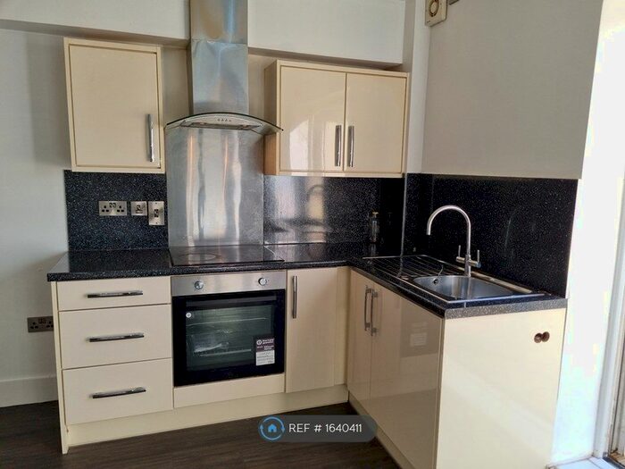 1 Bedroom Flat To Rent In St. James's Street, Burnley, BB11