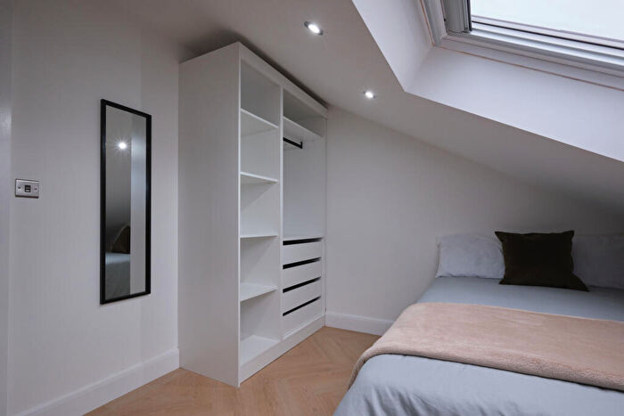 6 Bedroom Terraced House To Rent In Albany Road, Liverpool, Merseyside, L7