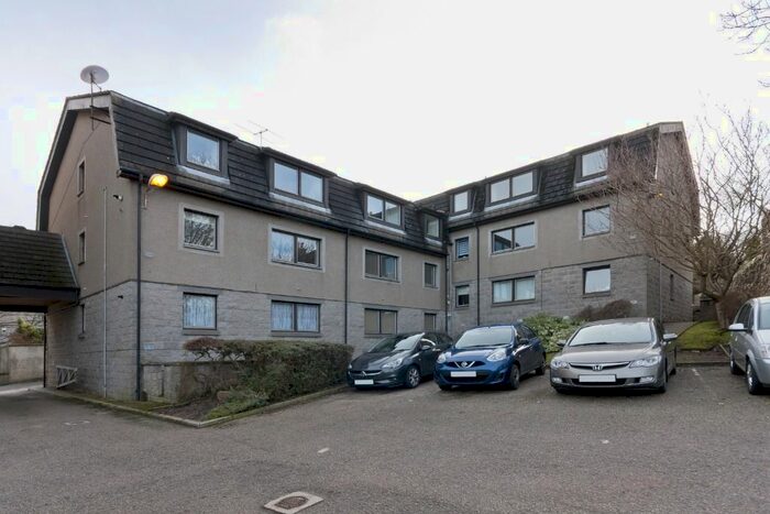2 Bedroom Flat To Rent In Society Court, Aberdeen, AB24