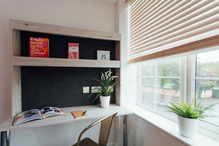 1 Bedroom House To Rent In Devonshire House, LE11