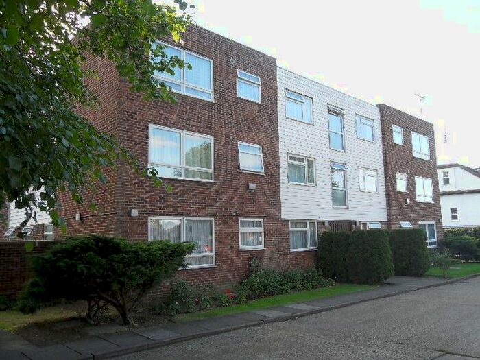 2 Bedroom Flat To Rent In High Road, Whetstone, N20