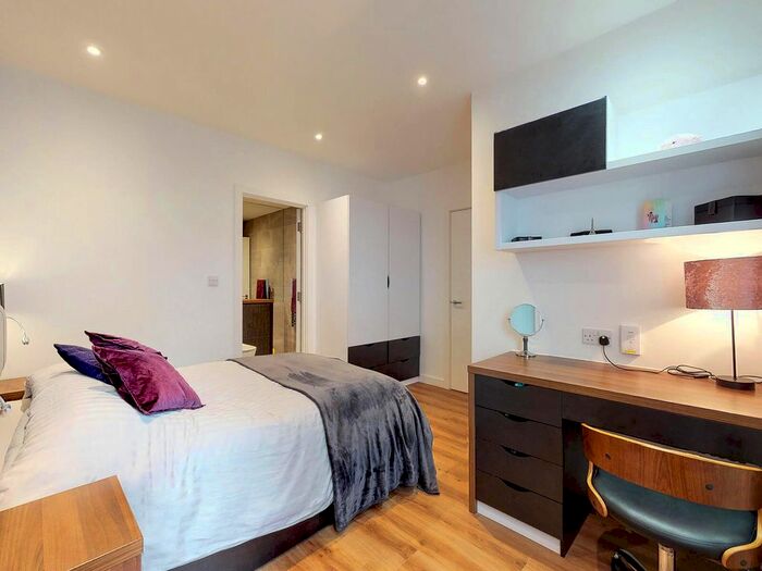 1 Bedroom Flat To Rent In Water Street, Liverpool, Merseyside, L2