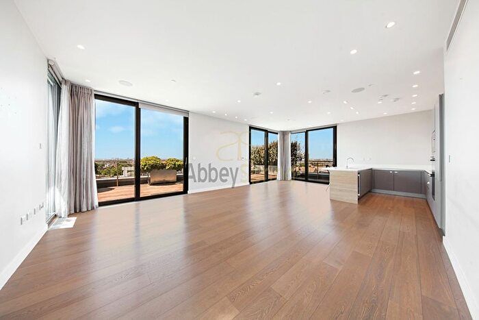 3 Bedroom Flat To Rent In Lightworks Apartments, Devonshire Place, London, NW2