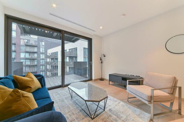 1 Bedroom Apartment For Sale In Legacy Building, Embassy Gardens, Nine Elms, SW11