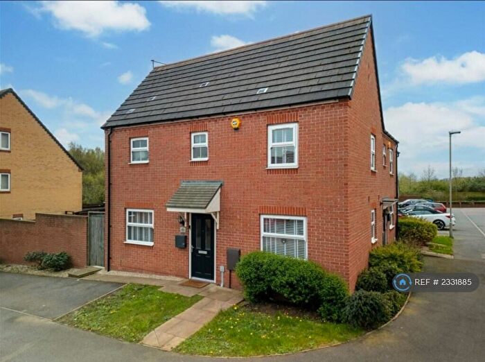 3 Bedroom Semi-Detached House To Rent In Cascade Way, Dudley, DY2