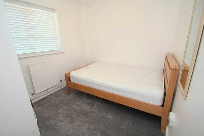 6 Bedroom Detached House To Rent In Charlotte Close, Poole, BH12