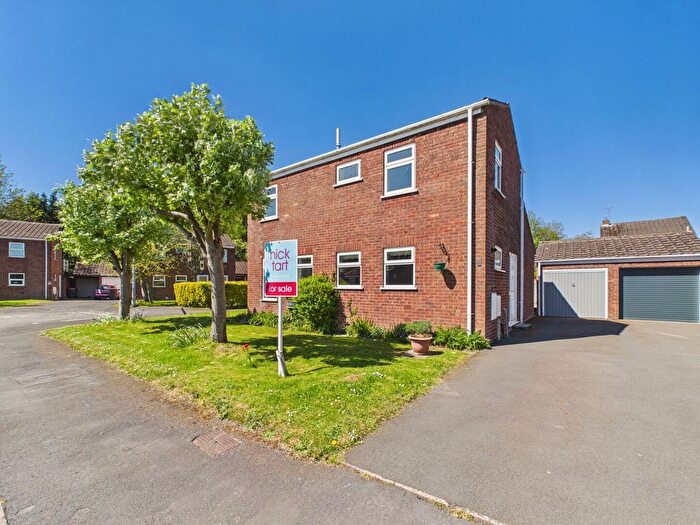 3 Bedroom Detached House For Sale In Duxmore Way, Dawley Bank, Telford, TF4