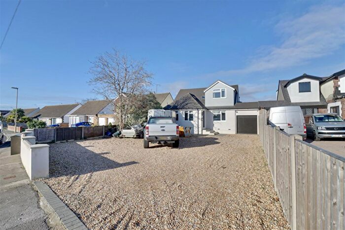 4 Bedroom Detached House For Sale In Crestland Close, Waterlooville, PO8