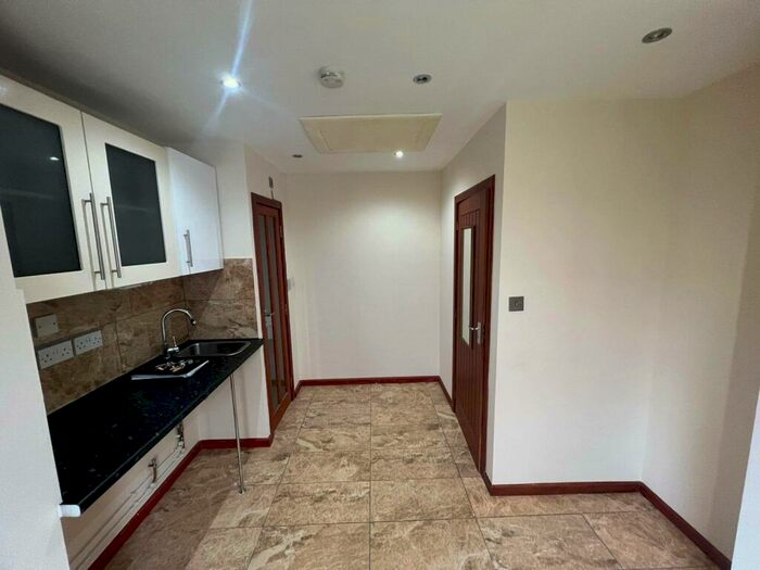 Studio To Rent In Carshalton, SM5