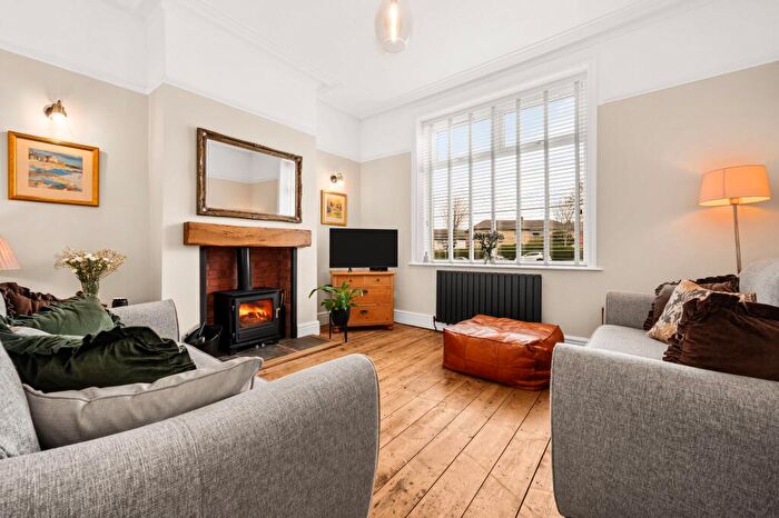 3 Bedroom Terraced House For Sale In Bolton Road North, Edenfield, BL0