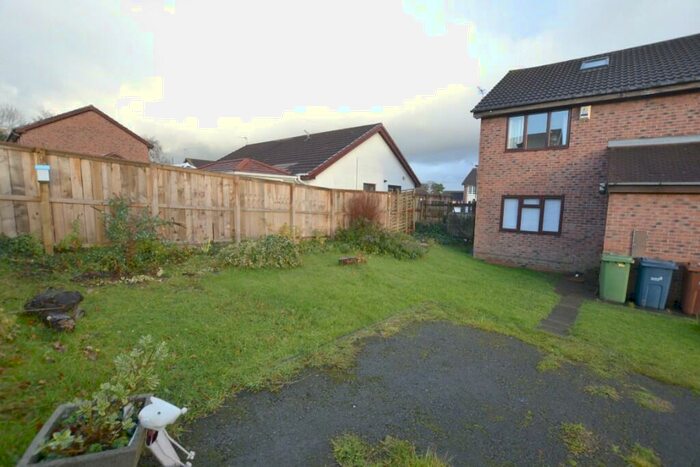 1 Bedroom Flat To Rent In Wheatear Close, Washington, Tyne And Wear, NE38