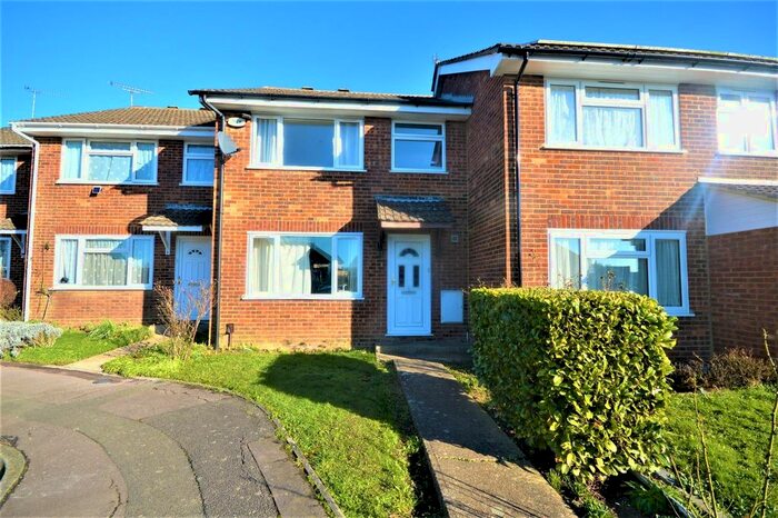 3 Bedroom Terraced House To Rent In Viburnum Close, Ashford, TN23