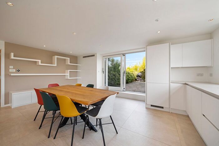 4 Bedroom Flat To Rent In St. Johns Wood Park, St John's Wood, London, NW8