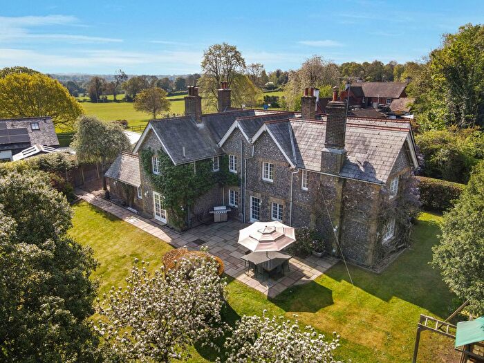 6 Bedroom Detached House For Sale In Hazelwood Lane, Coulsdon, CR5