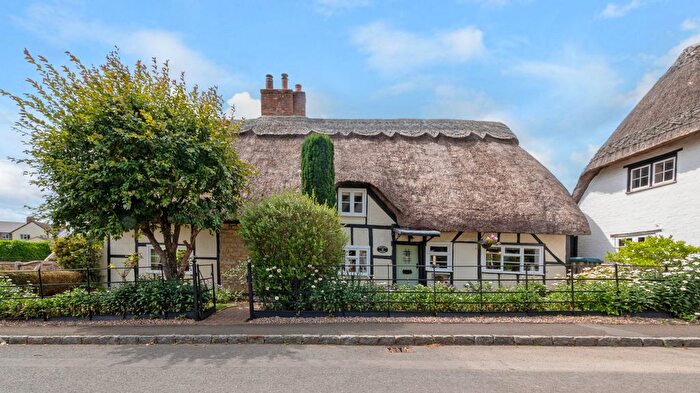 3 Bedroom Cottage For Sale In Main Street Maids Moreton, Buckingham, MK18