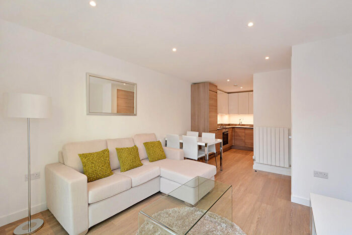 1 Bedroom Apartment To Rent In Royal Victoria Gardens, Marine Wharf, SE16