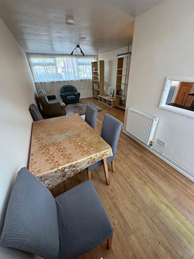2 Bedroom Flat To Rent In Grant Road, Croydon, CR0