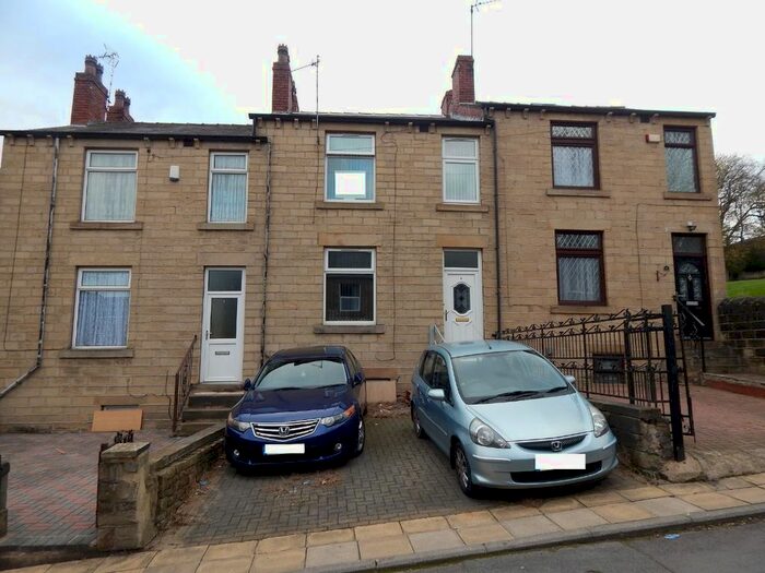 3 Bedroom Terraced House To Rent In Hartley Grove, Dewsbury, WF13