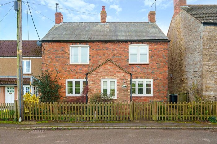 4 Bedroom Semi-Detached House For Sale In Bridge Street, Brigstock, Kettering, Northamptonshire, NN14