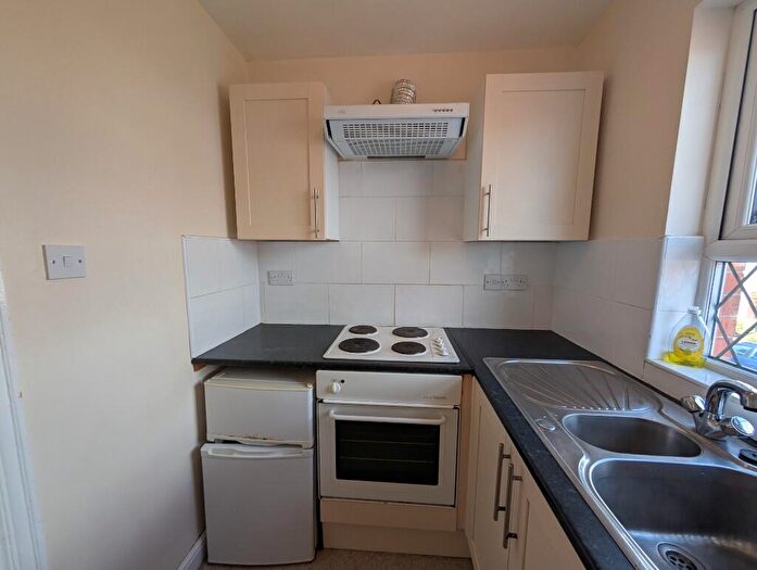 2 Bedroom Flat To Rent In Acland Road, Bournemouth, Dorset, BH9