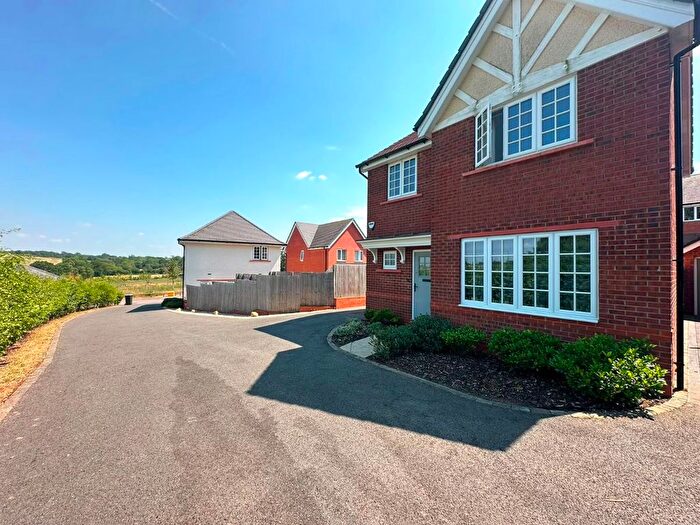 4 Bedroom Detached House For Sale In Zouche Way, Leicester, LE7