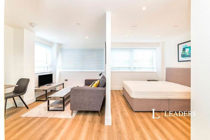 Studio To Rent In Wood Street, East Grinstead, West Sussex, RH19