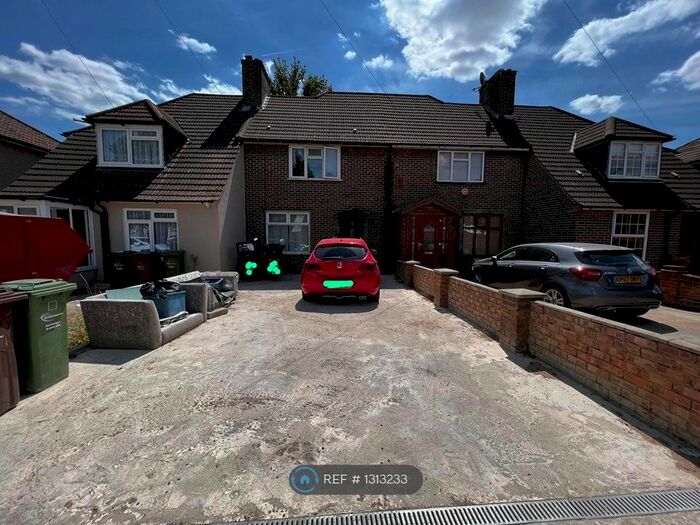 3 Bedroom Terraced House To Rent In Becontree Avenue, Dagenham, RM8