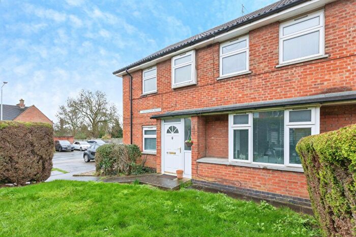 2 Bedroom Flat For Sale In Brabazon Road, Oadby, Leicester, LE2