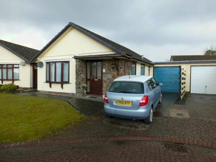 2 Bedroom Bungalow To Rent In Heol Ffynhonnau, Peniel, Carmarthenshire, SA32