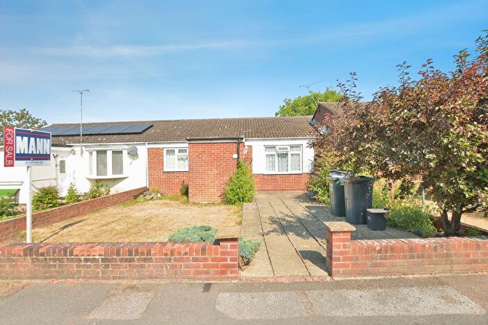 2 Bedroom Bungalow For Sale In Bath Road, Willesborough, Ashford, Kent, TN24