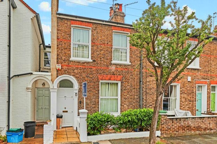 2 Bedroom Detached House To Rent In Lillian Road, London, SW13
