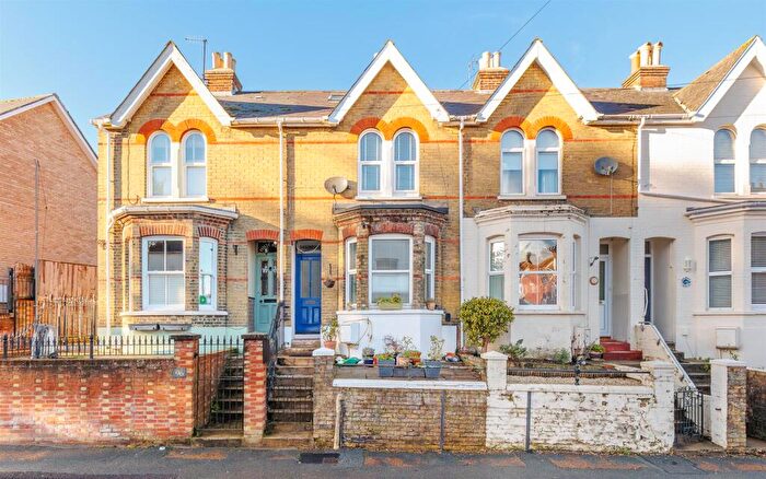 2 Bedroom Terraced House For Sale In Versatile Period Property - St Marys Road, Cowes, PO31