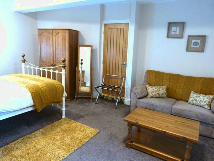 Studio To Rent In A Parkhouse Court Apartments, Barrow-In-Furness, LA13