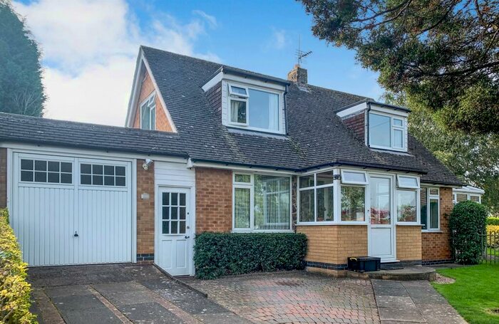 4 Bedroom Detached House For Sale In Perry Close, Woodhouse Eaves, Loughborough, LE12