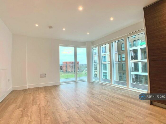 2 Bedroom Flat To Rent In Cobham House, London, SE3