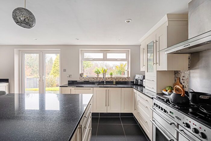 4 Bedroom Detached House For Sale In Gravesend Road, Higham, Rochester, Kent, ME3